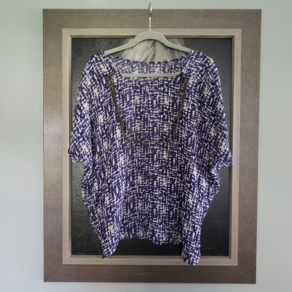 Cute summer top - Picture 1 of 3